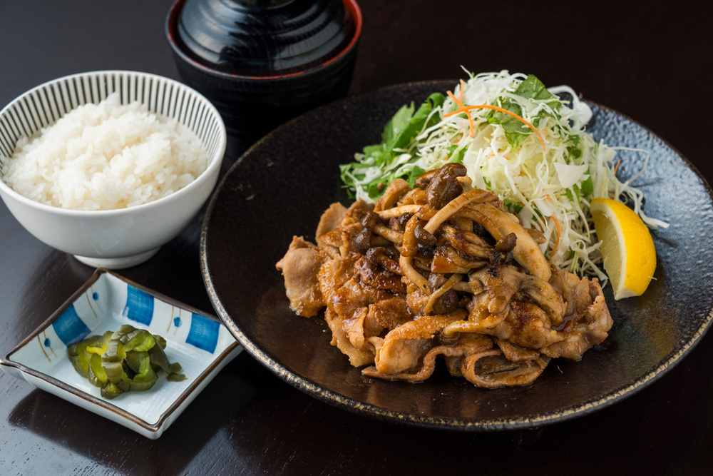 きのこたっぷり生姜焼き御膳.jpg