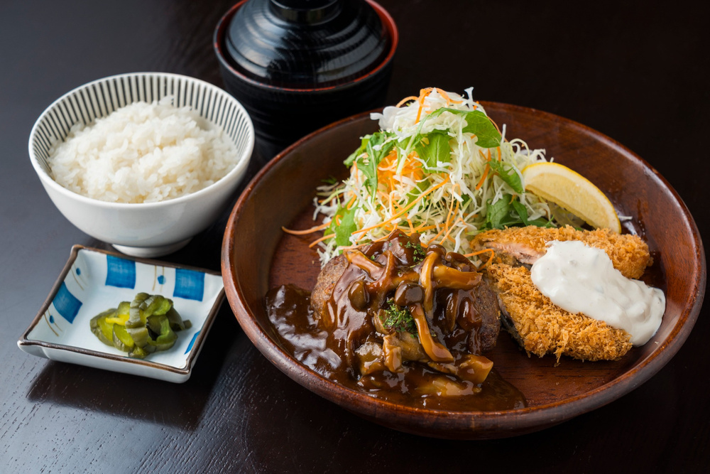 きのこのデミグラスソースハンバーグ御膳.jpg