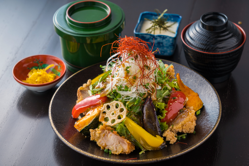 香味野菜の揚鶏サラダ御膳_2.jpg