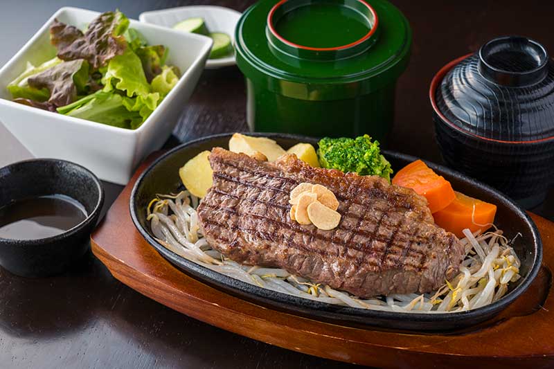 202403_牛サーロインステーキ御膳.jpg