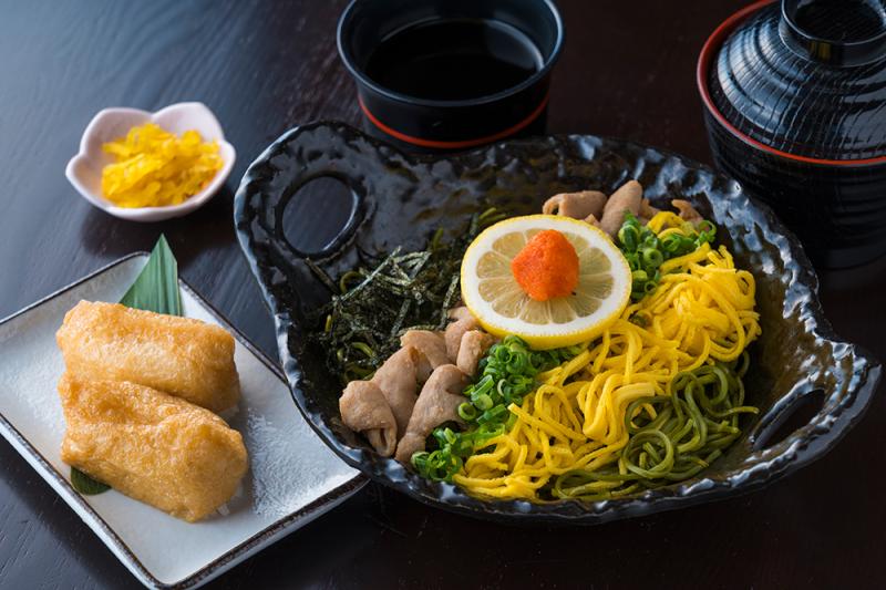 ホルモン茶蕎麦の陶板焼き膳_1000.jpg